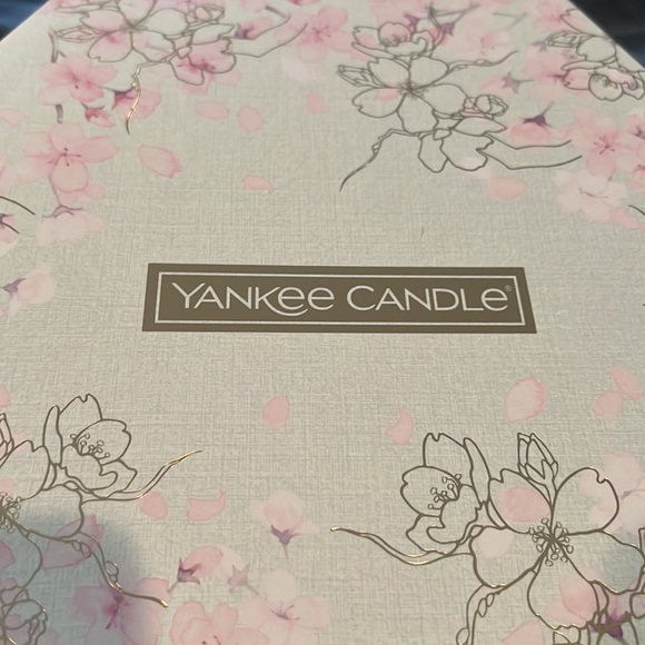 YANKEE CANDLE TEA CANDLE SET - Picture 5 of 6